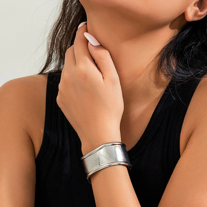 Eclipse - Wide Cuff Bracelet Gold SIlver