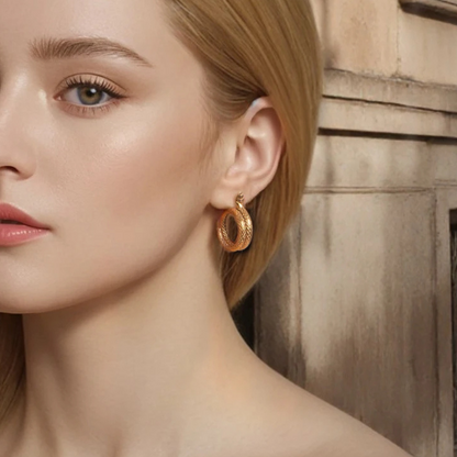 Snake Stud Earrings Gold / Silver